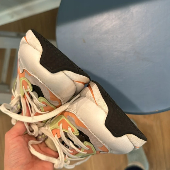 Puma Women's Multi Curve Mismatch Sneakers - Picture 8 of 13